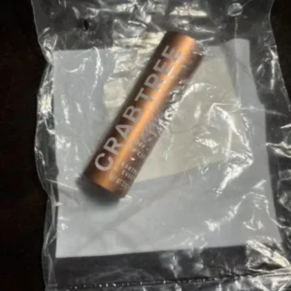 Lip Gloss and Exfoliator -‎ Buffs and Smooths - Crabtree & Evelyn - NEW (w/a/x)